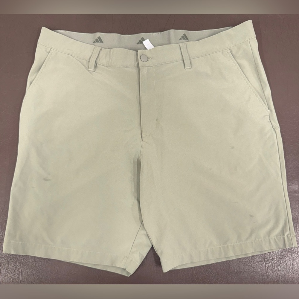 Adidas Ultimate 365 Golf Shorts - 8.5 inch Inseam - Size: 38 - Silver Pebble